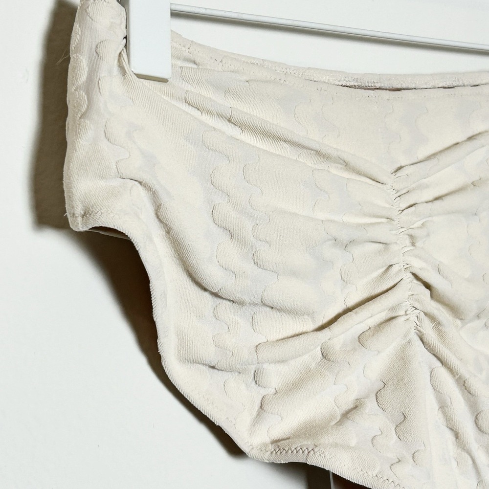 OAS Ecru Scribble Riva Bikini Bottoms Medium Ivory High Waisted Ruched Back NWT